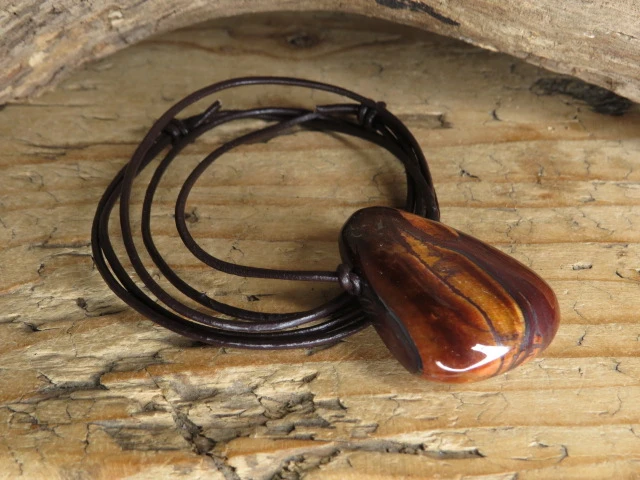 bawole oko * amulet na rzemieniu