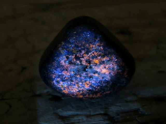 lapis lazuli - Afganistan