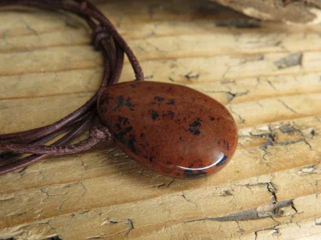 obsydian mahoniowy * amulet ochronny na rzemieniu