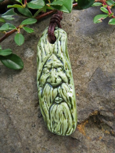 Borowy - ceramiczny wisior – duch leśnych ostępów