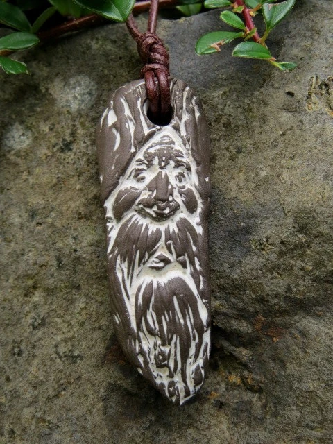 Borowy - ceramiczny wisior – duch leśnych ostępów