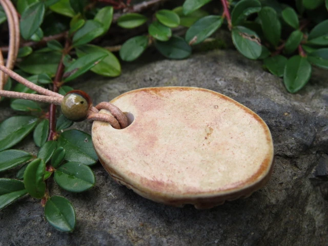 Borowy - ceramiczny wisior – duch leśnych ostępów