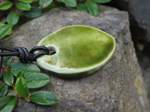 Leszy - ceramiczny wisior – duch lasów