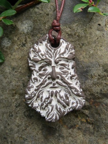 Borowy - ceramiczny wisior – duch leśnych ostępów