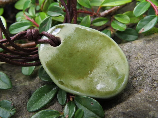 Borowy - ceramiczny wisior – duch leśnych ostępów