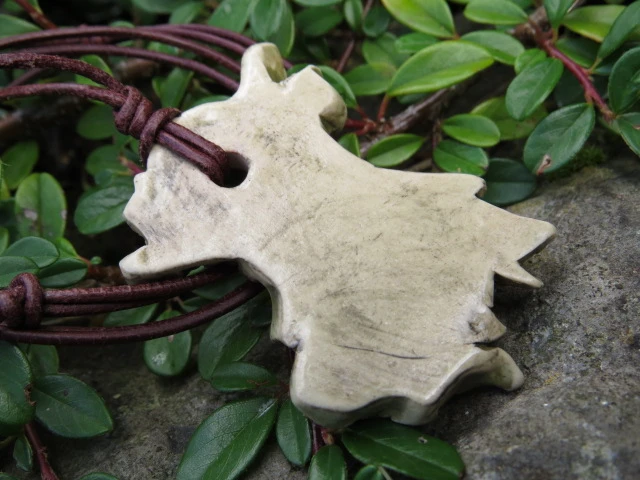 Borowy - ceramiczny wisior – duch leśnych ostępów