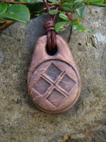 Mokosz – ceramiczny wisior w miedzi - słowiański amulet