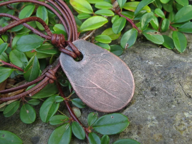 Mokosz – ceramiczny wisior w miedzi - słowiański amulet