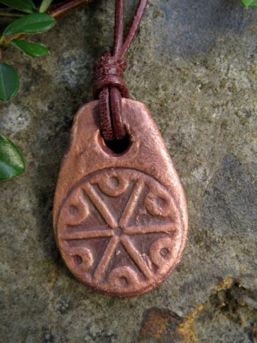 Perun – ceramiczny wisior w miedzi - słowiański amulet