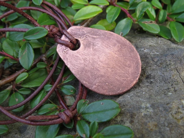 Perun – ceramiczny wisior w miedzi - słowiański amulet