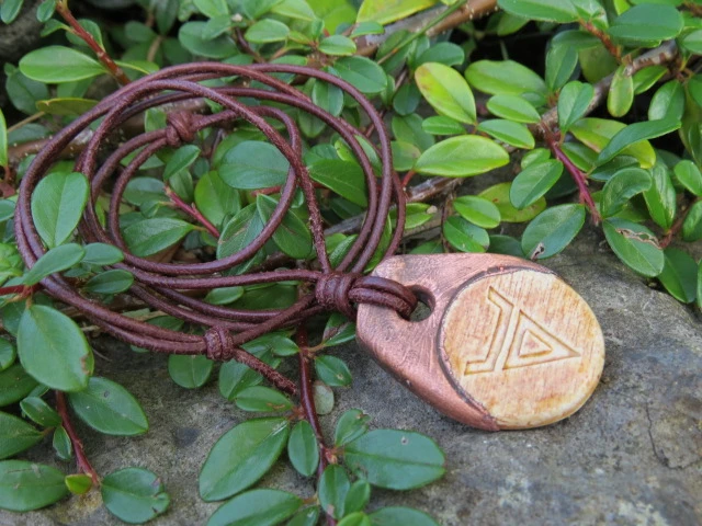 Symbol Welesa – ceramiczny amulet w miedzi - biżuteria słowiańska