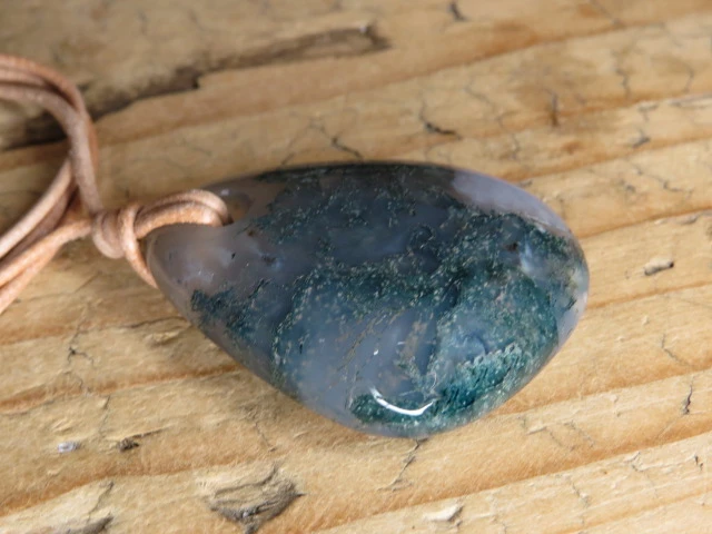 agat mszysty * amulet na rzemieniu
