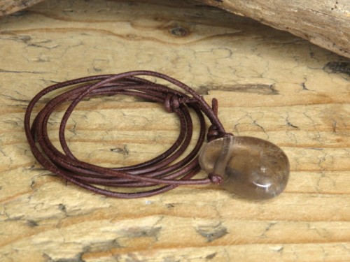 kwarc dymny * czakra podstawy *amulet ochrona i spokój na rzemieniu