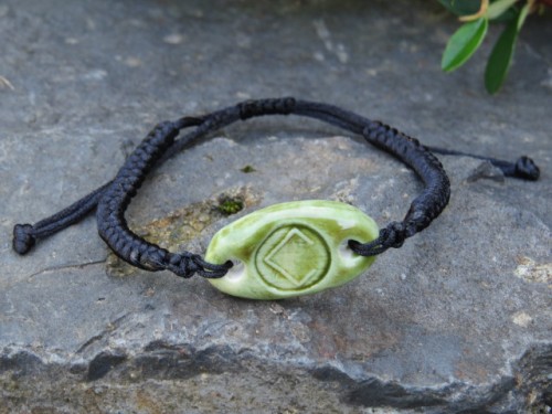 Bransoletka makrama Dziewanna – słowiański amulet - ceramika ręcznie robiona