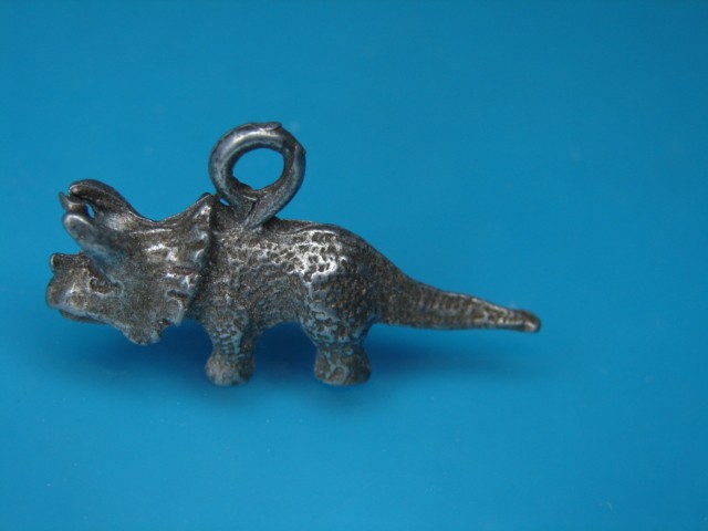 dinozaur triceratops - wisiorek