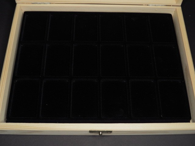 skrzyneczka z welurową wkładką na prostokątne pudełeczka z pianką