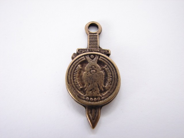 Boski miecz sprawiedliwości z tarczą Tetramorf 