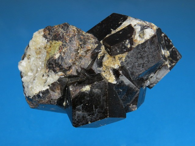 granat andradyt * Mali 