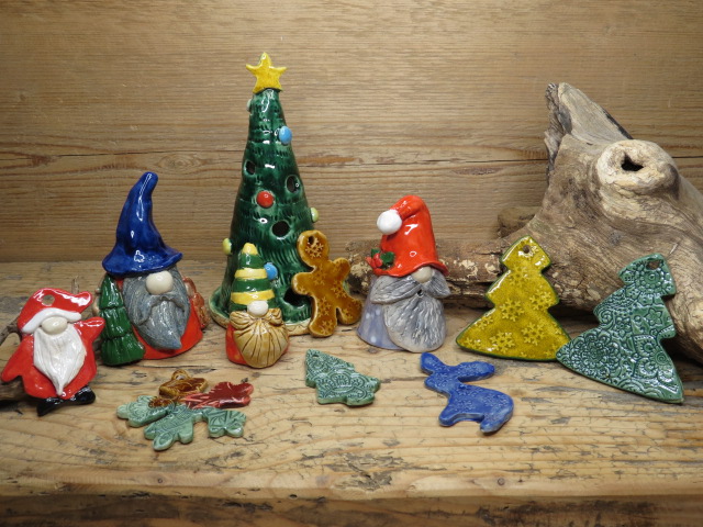 ceramika ręcznie robiona - ozdoby świąteczne